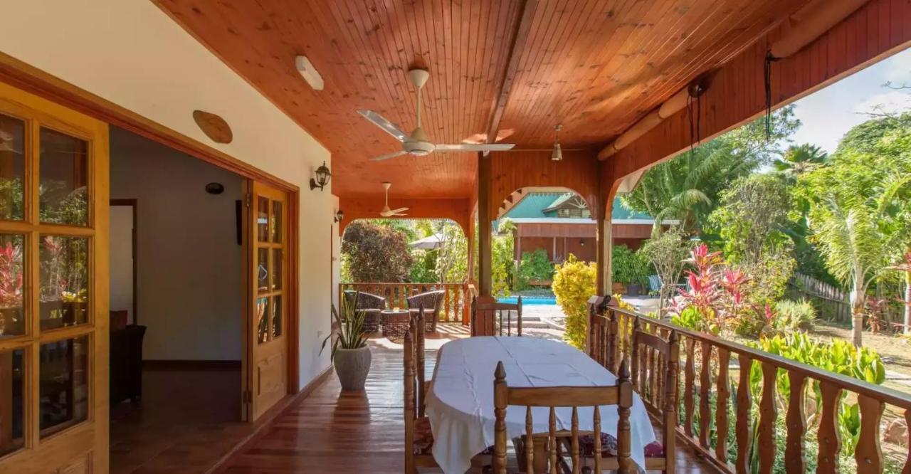 Casa De Leela Self Catering Guest House لا ديج المظهر الخارجي الصورة