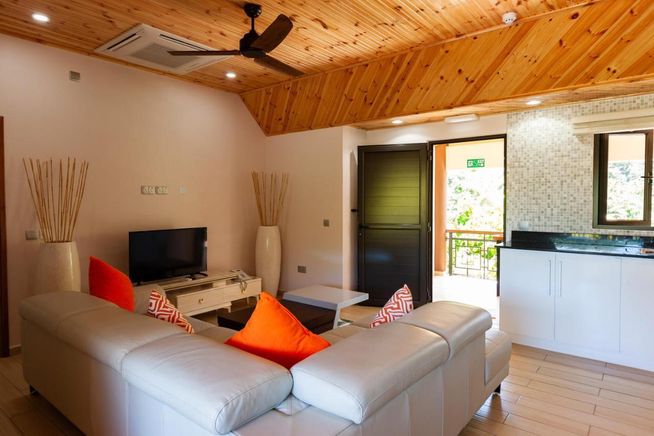 Casa De Leela Self Catering Guest House لا ديج المظهر الخارجي الصورة