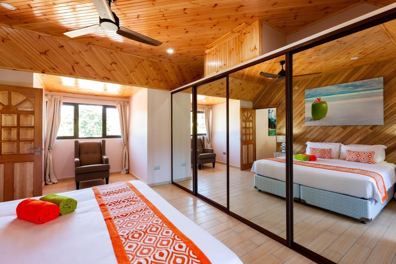 Casa De Leela Self Catering Guest House لا ديج المظهر الخارجي الصورة